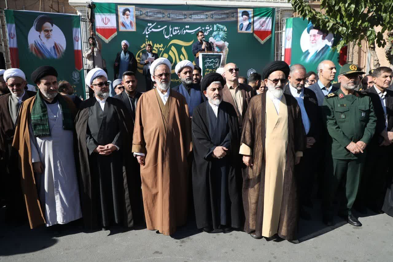 سید رضا تقوی راهپیمایی 13 آبان (1)