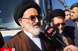 مردم همواره با بصیرت پشت سر رهبری ایستاده‌اند