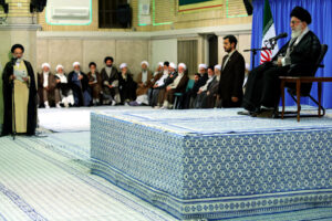 «دیپلماسی فرهنگی و تغییر راهبرد جمعیتی»؛ (متن کامل گزارش ریاست شورای سیاست‌گذاری ائمه جمعه به رهبر انقلاب در سال ۱۳۹۲)